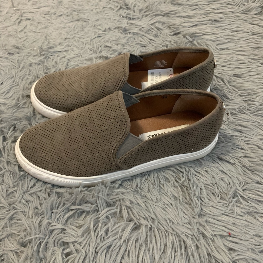 Steve Madden Slip Ons